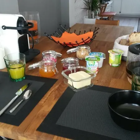 Pause Messines Chez Therese Casa de Férias *